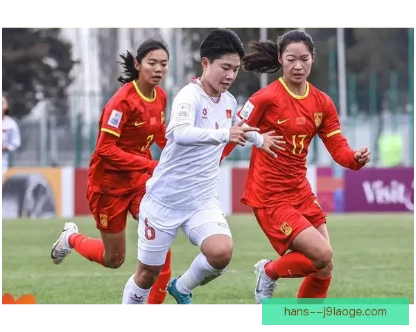 史密斯梅开二度助力女足世界杯小组赛大胜越南展现强大实力 史密斯梅开二度助力女足世界杯小组赛大胜越南展现强大实力
